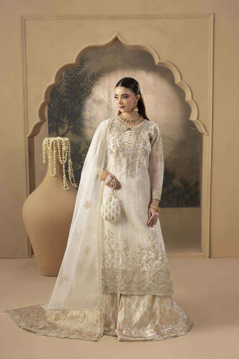 049A6839_9a0d73c8-b34d-4ed9-9467-d8e4a5a383ff.jpg Pearl Zardozi 3-Piece (ZR-2649)